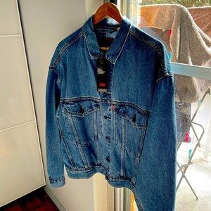 Levi’s “Stay Loose” Men’s Medium Demin Jacket